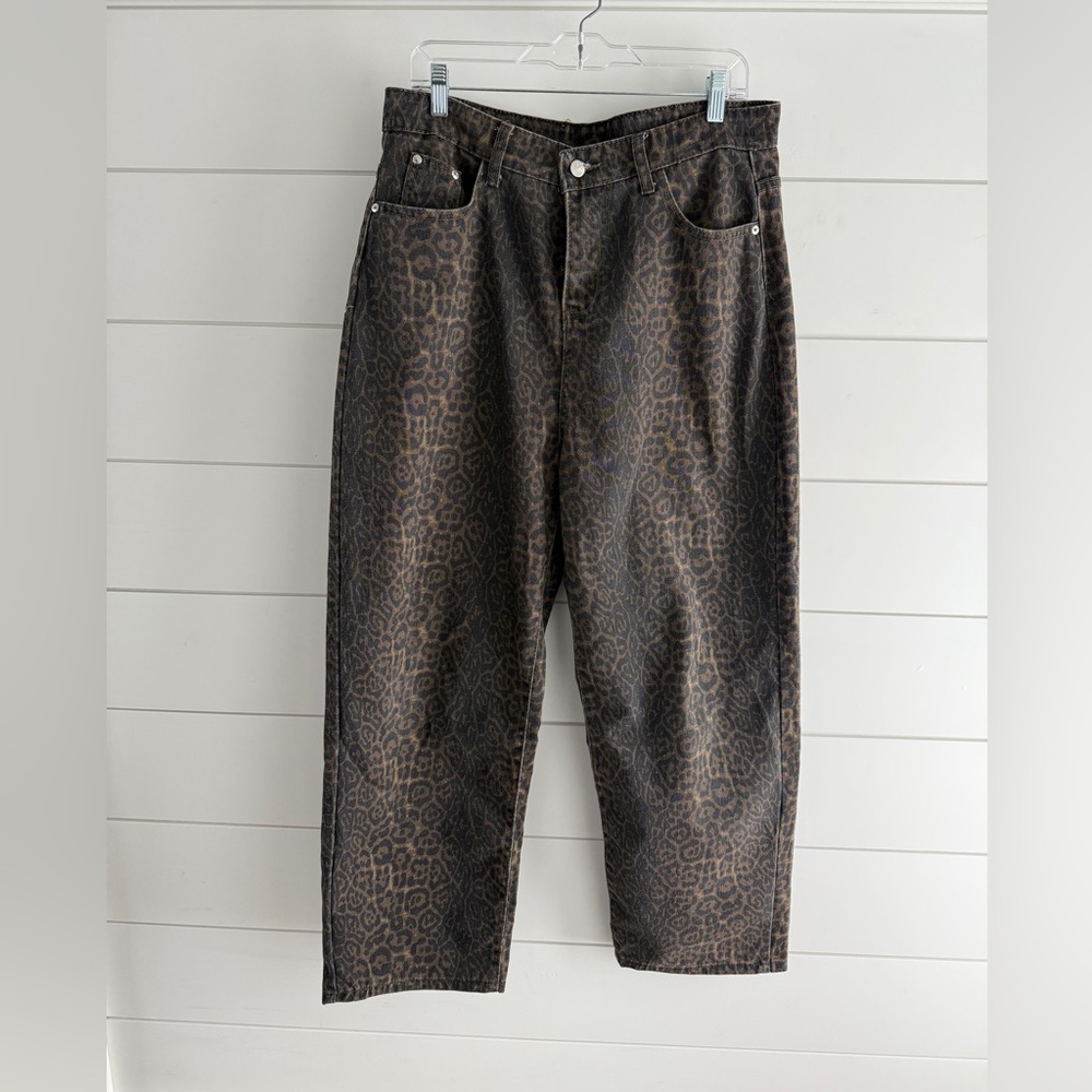 Leopard Print Wide Leg Jeans, *Size 12*